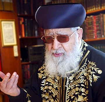 Terrorist Rabbi Ovadia Yosef: Arabs are "snakes" whom "God regrets having created"